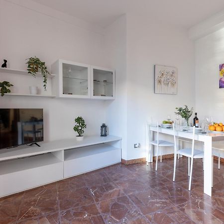 Pisa Quiet And Bright Flats With Balcony Exterior foto